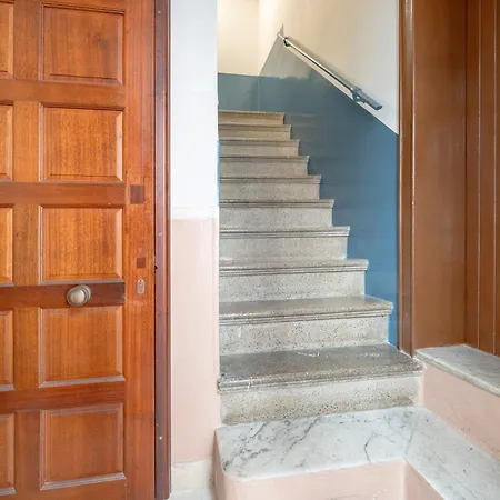 Apartment Guesthost - Moh! Creative Monopoli